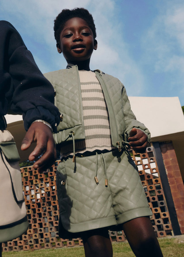 Βερμουδα πολυδερματινη επενδυ