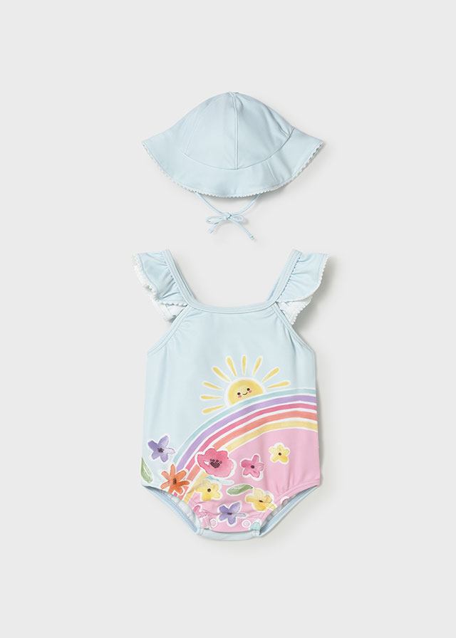 Μαγιο και καπελο